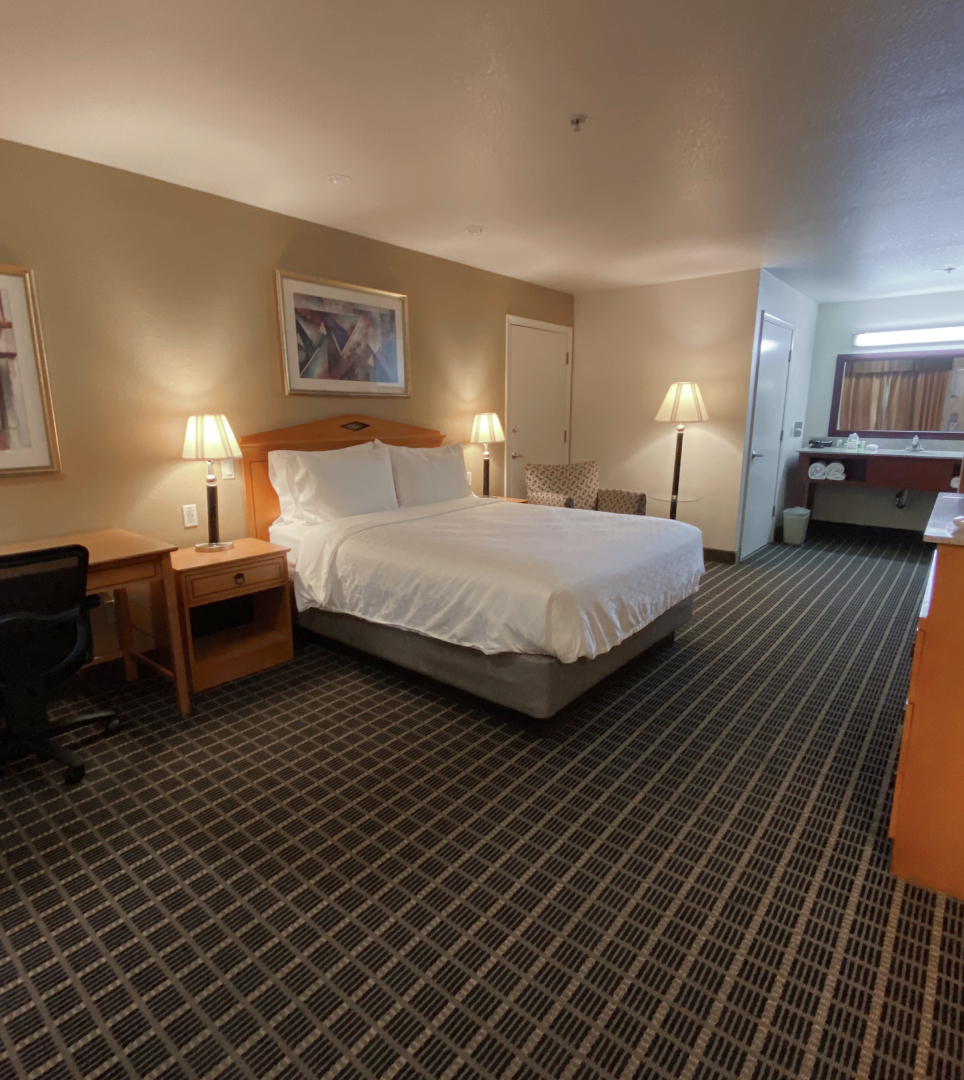 DISCOVER CONTEMPORARY GUEST ROOMS AND MODERN AMENITIES IN THE HEART OF SAN JOSE