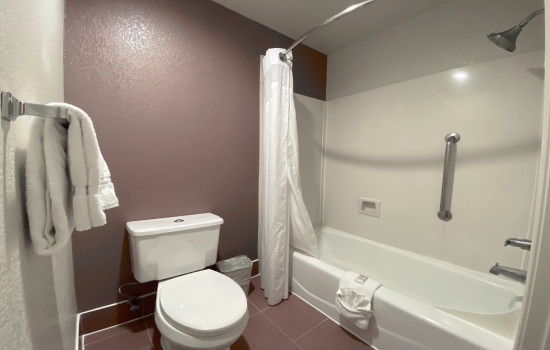 SureStay Plus Hotel By Best Western San Jose Central City - Private Bathroom in all rooms